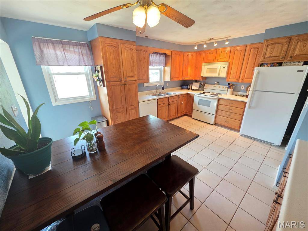 142 Linn DR, Ste Genevieve, MO 63670