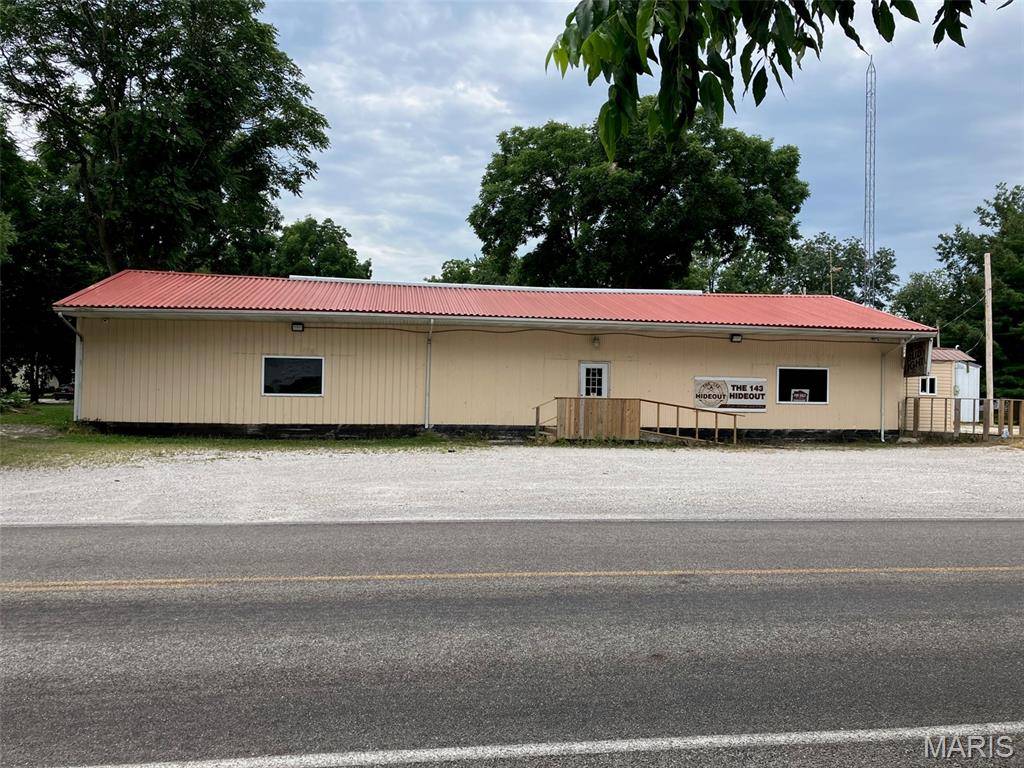 584 Il Route 143, Pocahontas, IL 62275