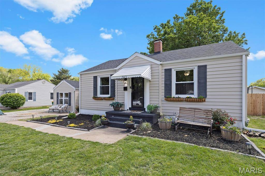 305 Marilyn DR, O'fallon, IL 62269