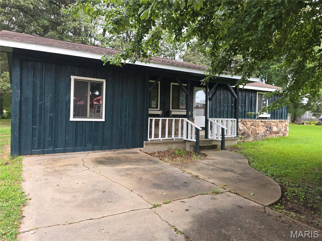 106 McCormick ST, Dexter, MO 63841