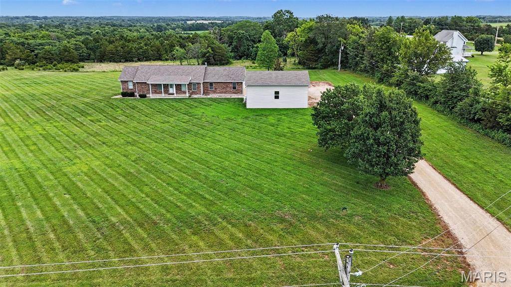 18292 Salem School RD, Farmington, MO 63640