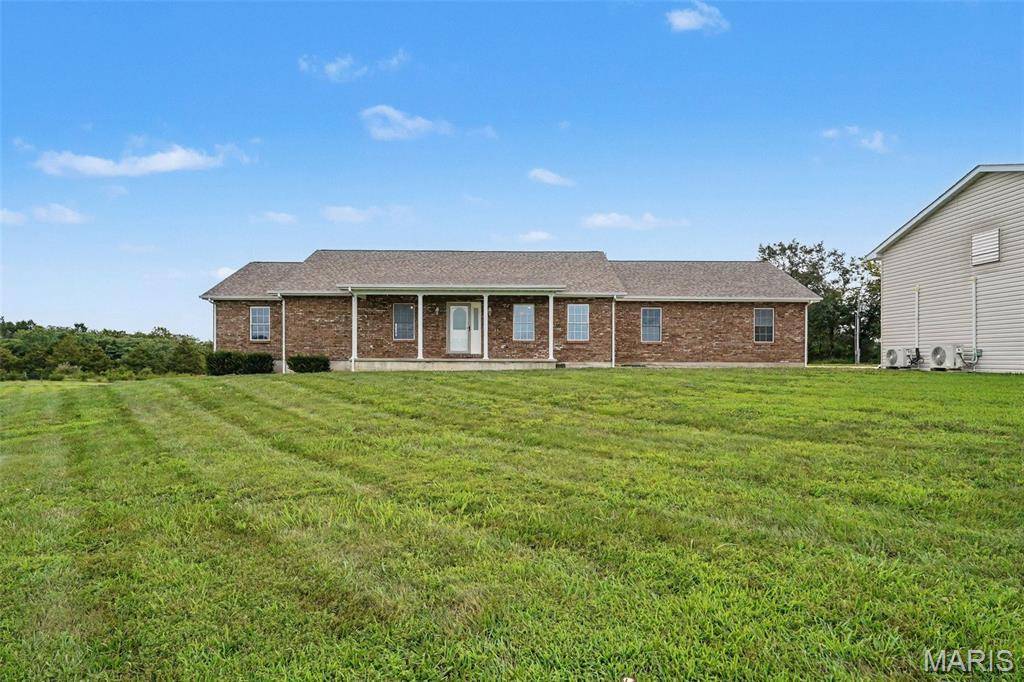 18292 Salem School RD, Farmington, MO 63640