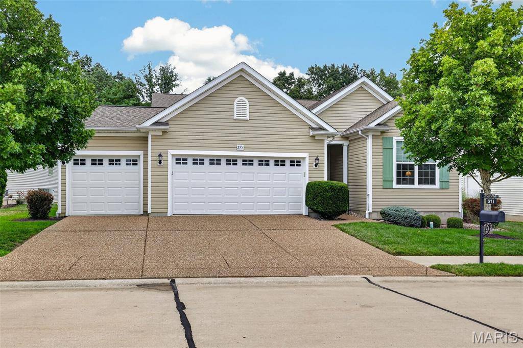 571 Owls Perch DR, Lake St Louis, MO 63367