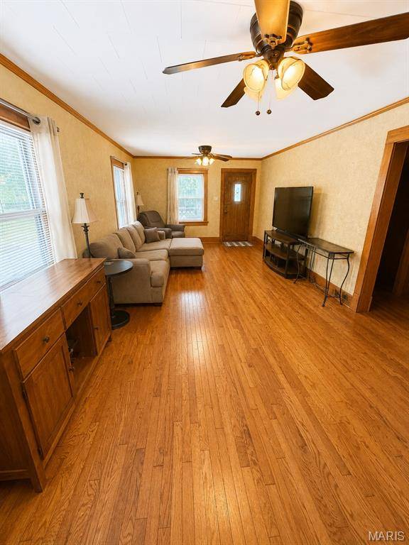137 E 3rd ST, Roxana, IL 62084