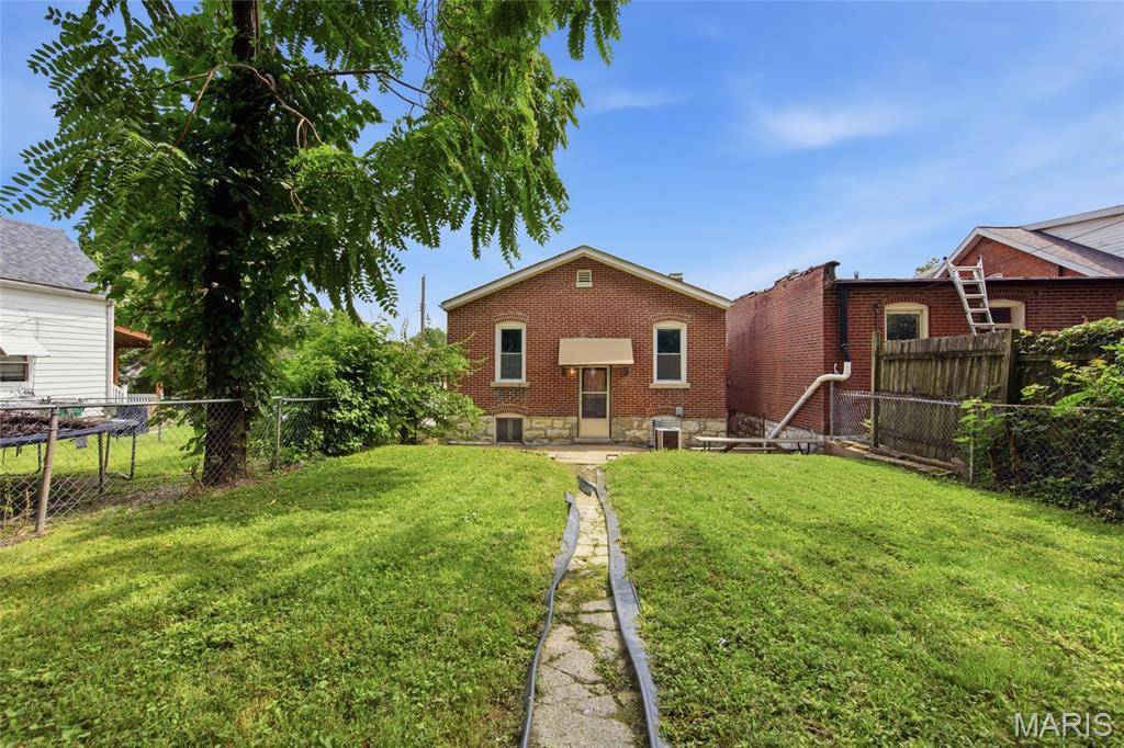 4756 Hannover AVE, St Louis, MO 63123