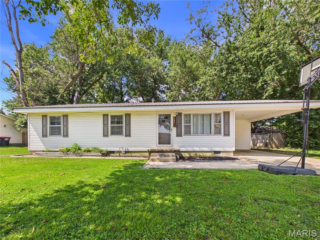 807 W Jenkins ST, Advance, MO 63730
