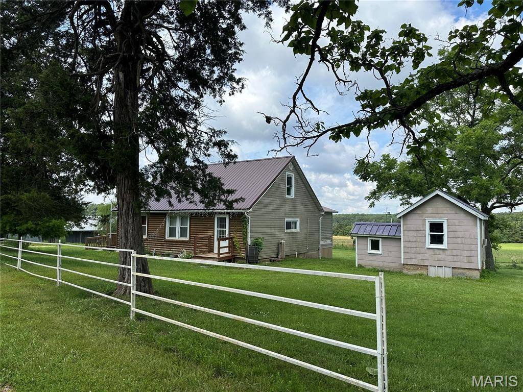 4559 Elkhead RD, Bland, MO 65014