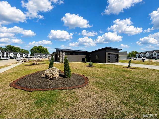 202 Jimmy H DR, Jonesburg, MO 63351