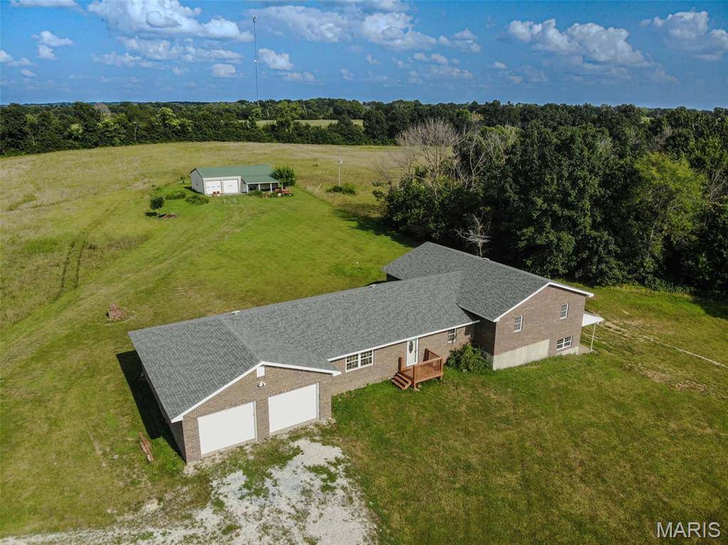 12818 Monroe Road 633, Santa Fe, MO 65282