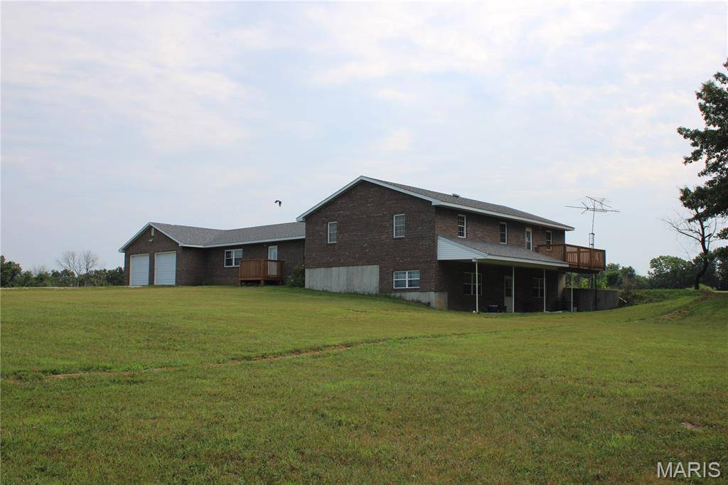 12818 Monroe Road 633, Santa Fe, MO 65282