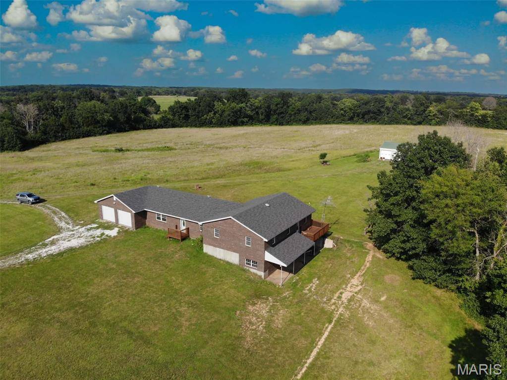 12818 Monroe Road 633, Santa Fe, MO 65282