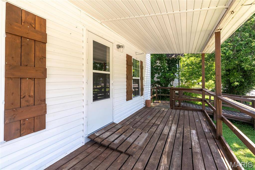 103 E Illinois, Golconda, IL 62938