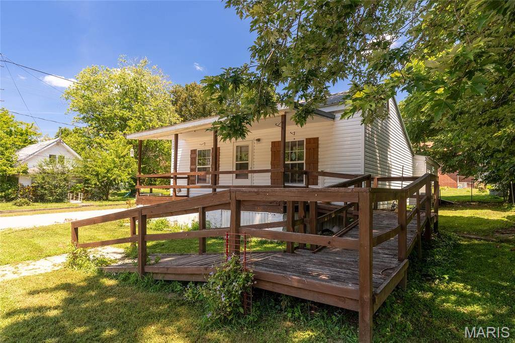 103 E Illinois, Golconda, IL 62938
