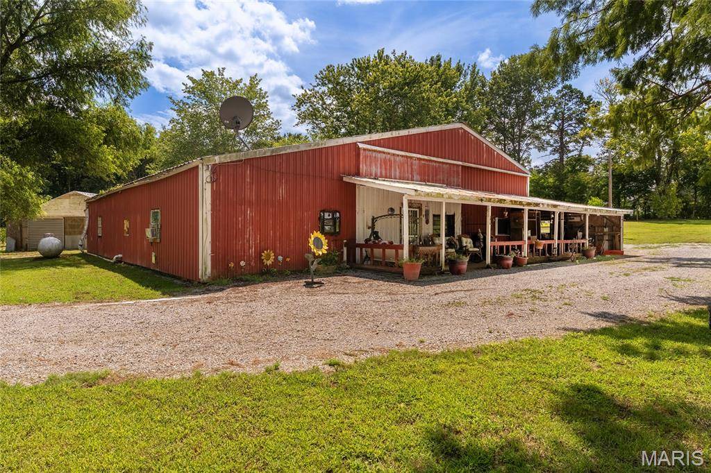 8475 state hwy 146, Vienna, IL 62912