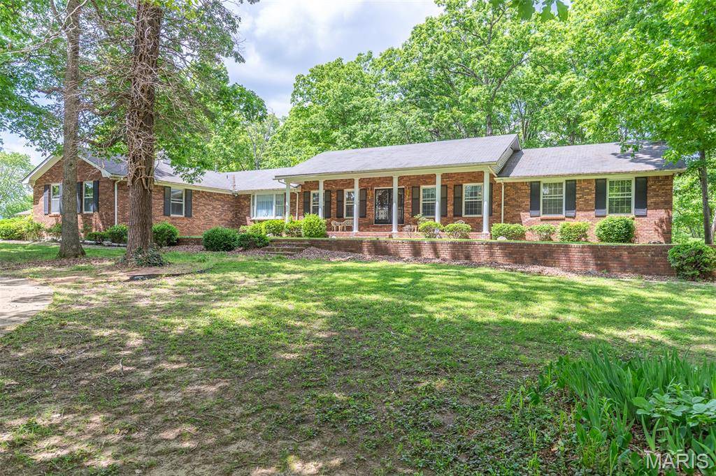 1103 E Cherry ST, Doniphan, MO 63935