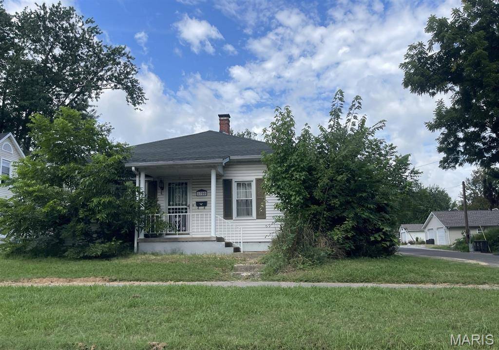 1700 Olive ST, Highland, IL 62249