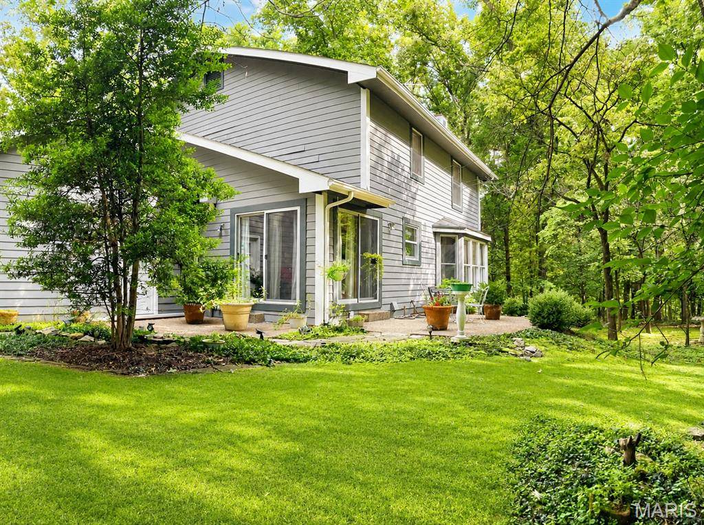 9 Wilderness LN, Defiance, MO 63341