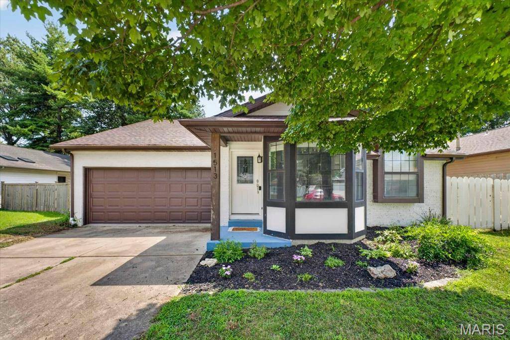 1513 Royal Oak CT, O'fallon, IL 62269