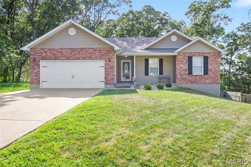 416 Trenton DR, De Soto, MO 63020