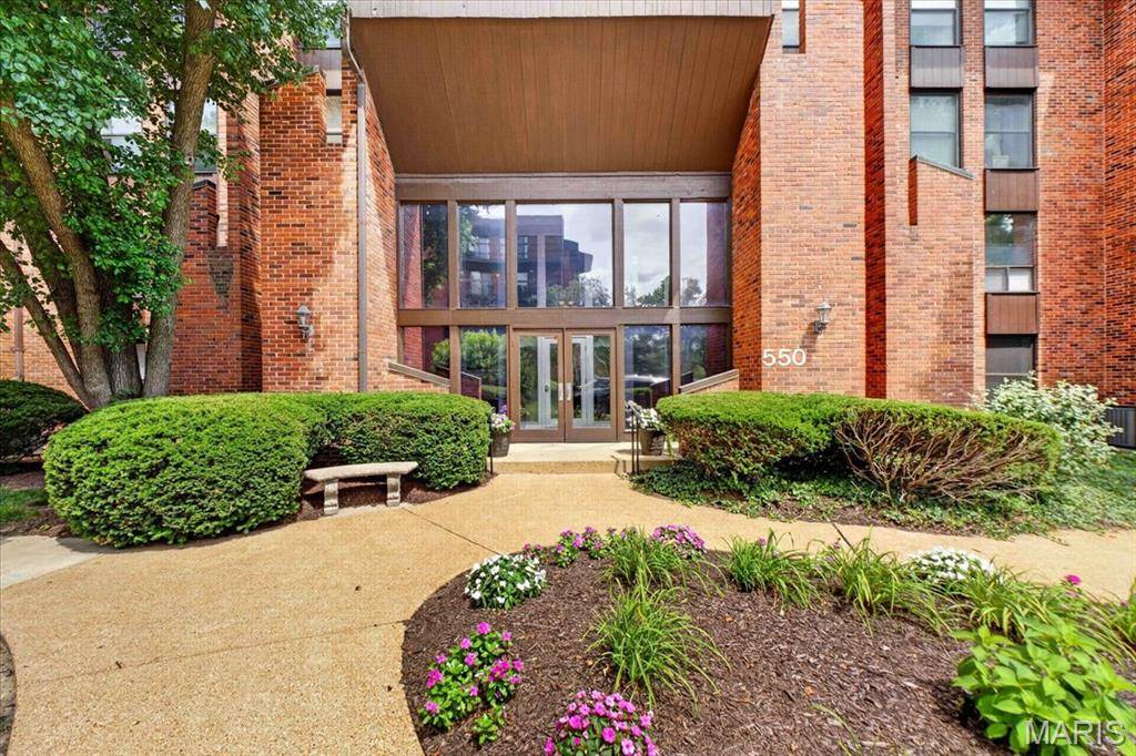 550 Coeur De Royale DR #408, St Louis, MO 63141