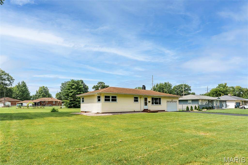 2434 Pine ST, Granite City, IL 62040