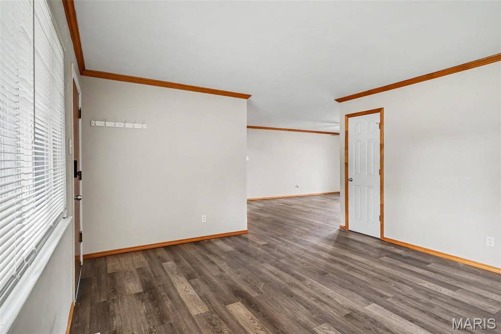 2180 David DR, Florissant, MO 63031