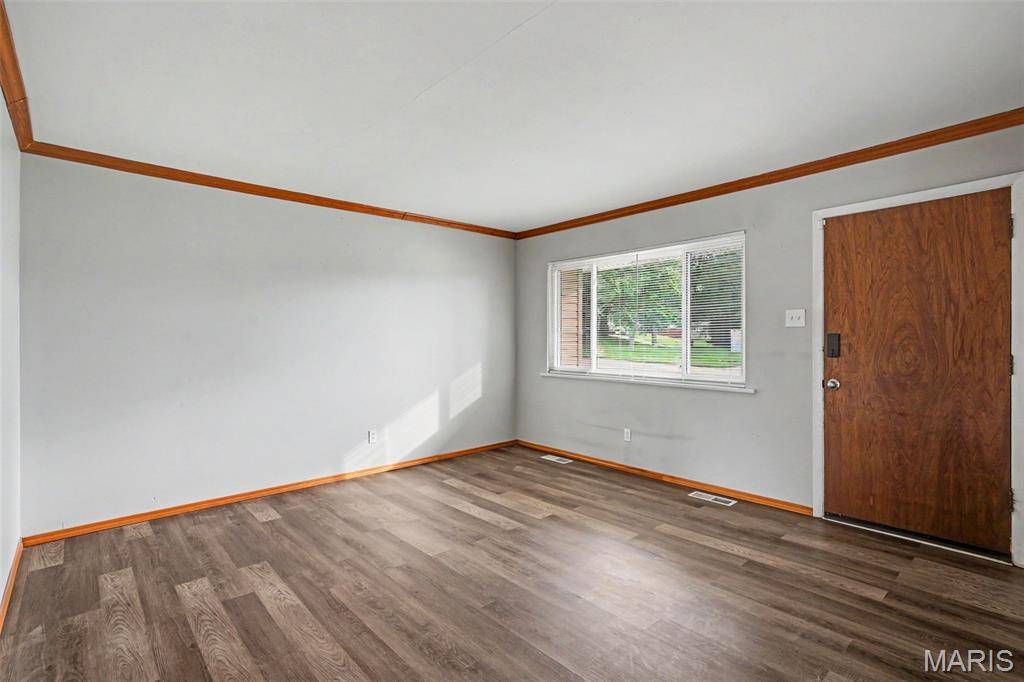 2180 David DR, Florissant, MO 63031