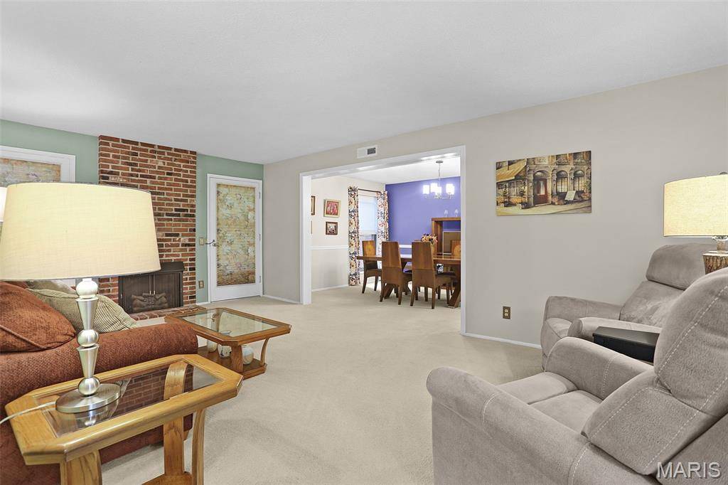 514 Coeur De Royale DR #101, St Louis, MO 63141
