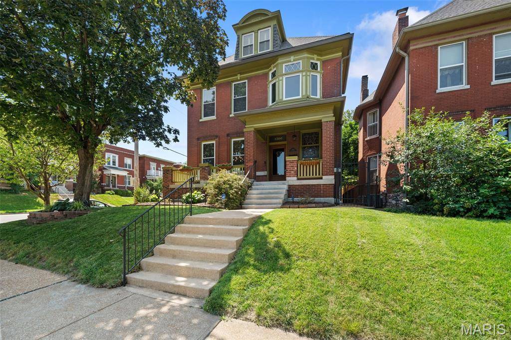 3500 Victor ST, St Louis, MO 63104