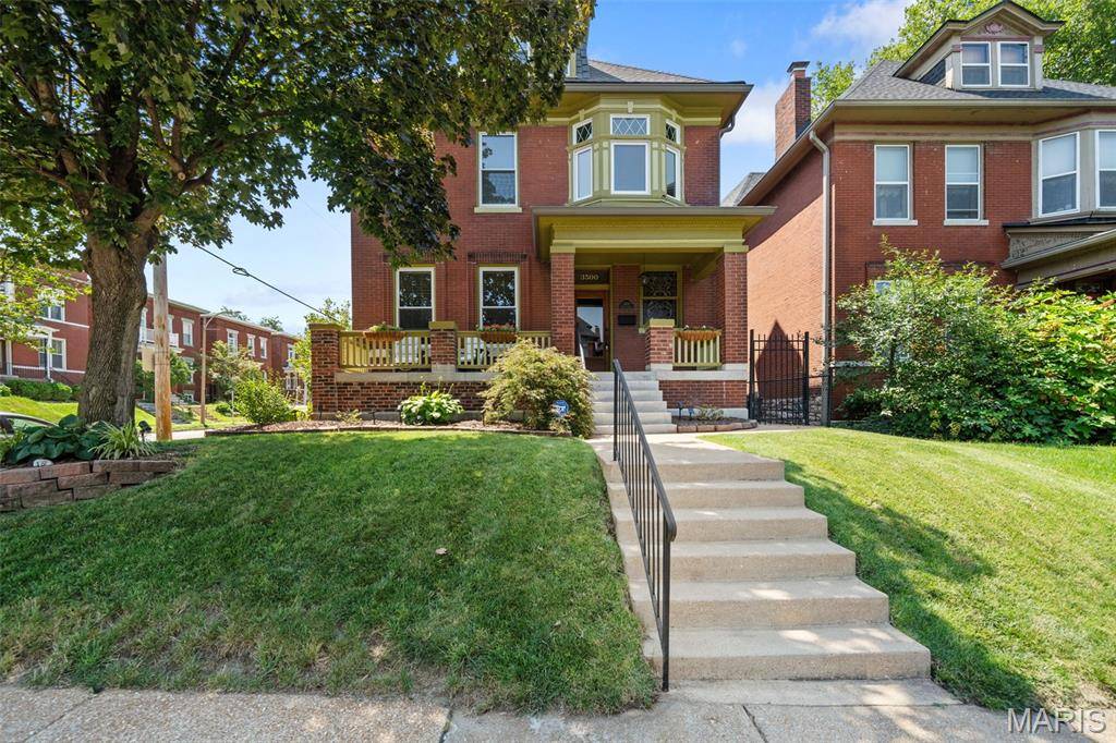 3500 Victor ST, St Louis, MO 63104