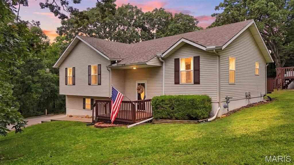 601 SE 125th St, Warrensburg, MO 64093