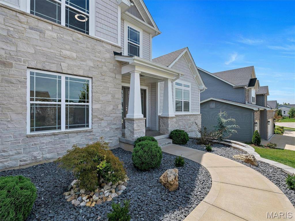 502 Leaning Woods ST, St Charles, MO 63301