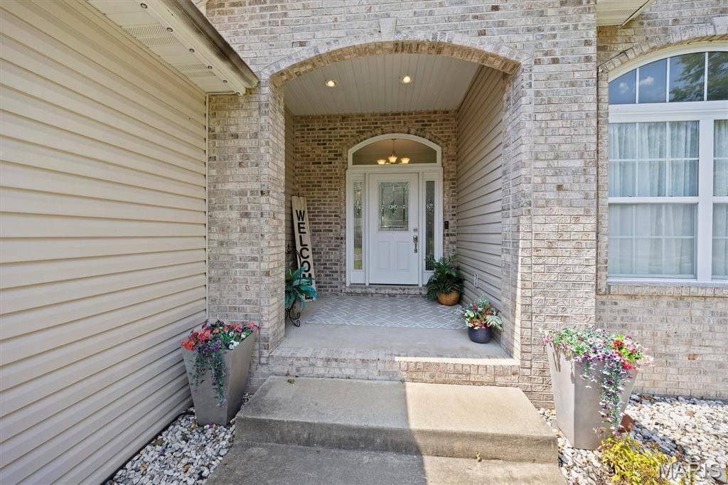 90 Shore DR SW, Edwardsville, IL 62025