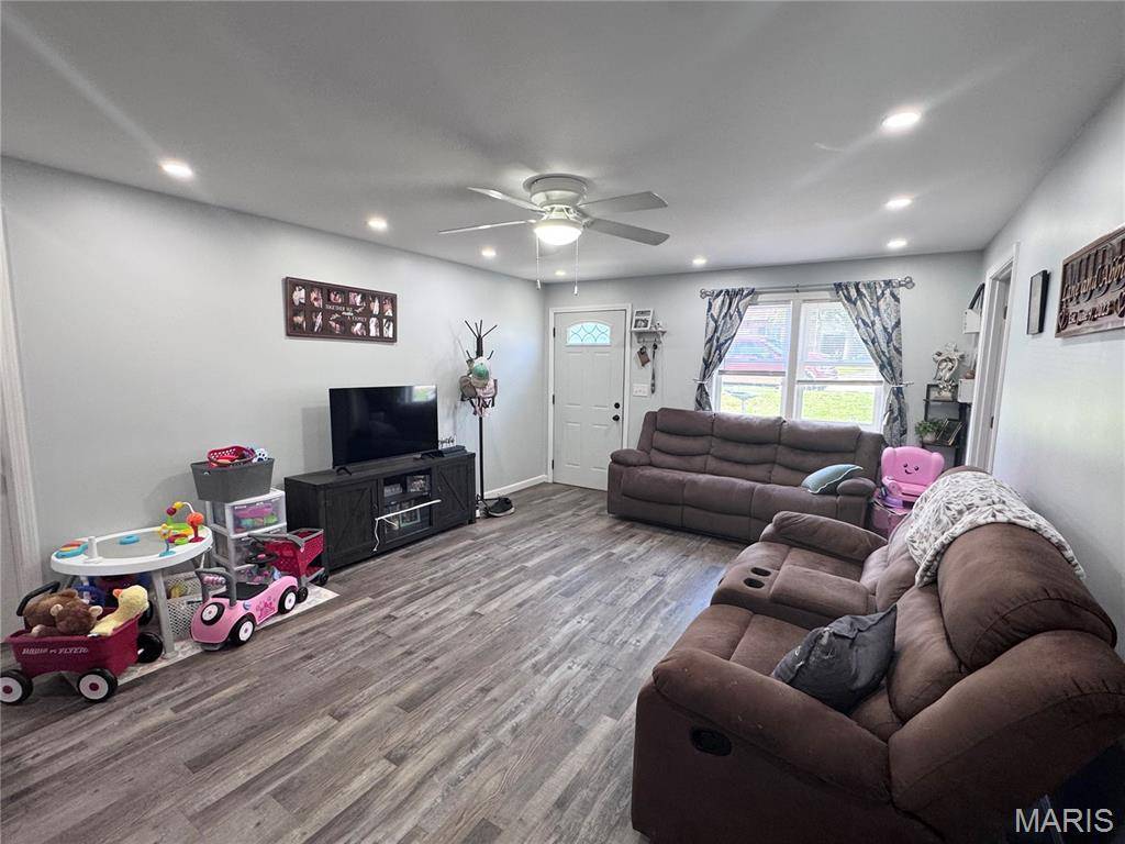 3015 Marsh AVE, Hannibal, MO 63401