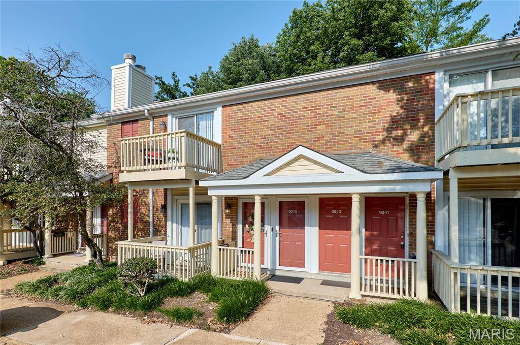 9045 N Swan CIR, Brentwood, MO 63144