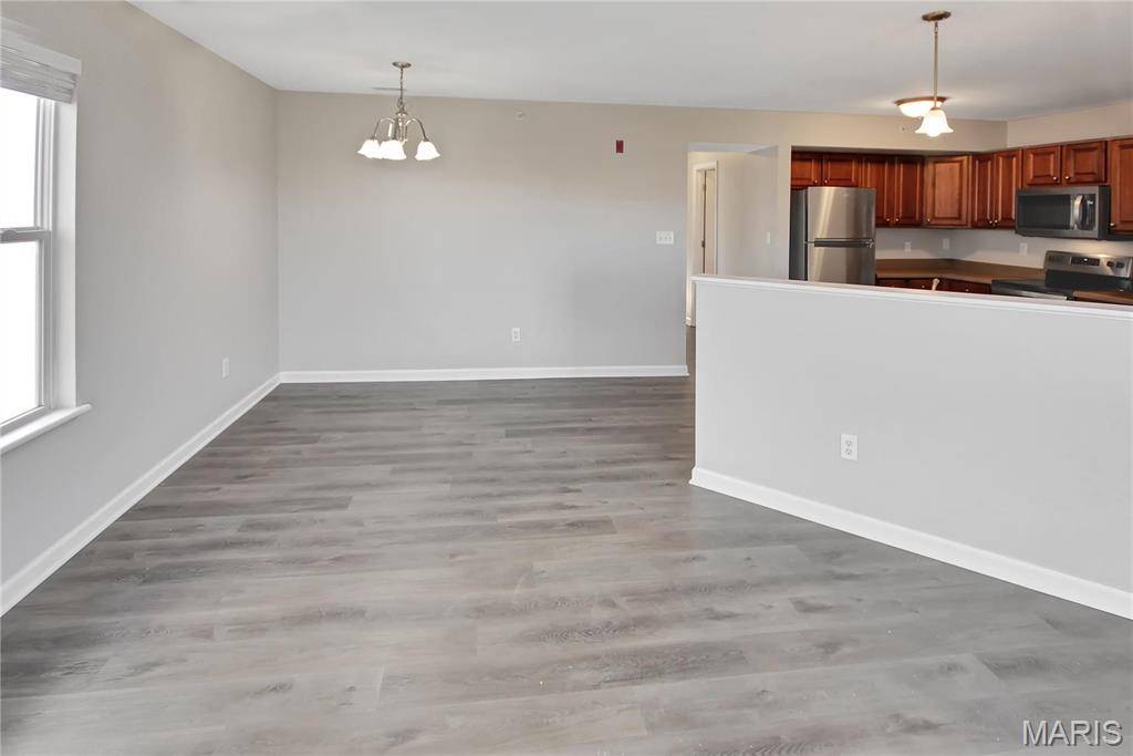 333 Stonewall Creek DR, Dardenne Prairie, MO 63368