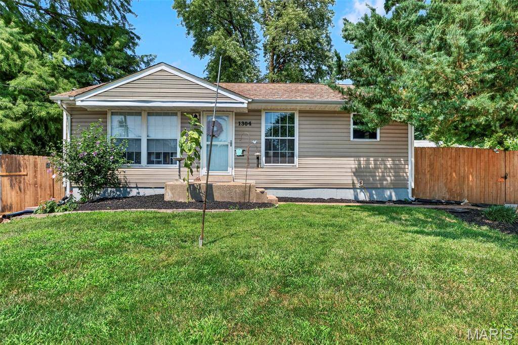 1304 South DR, St Charles, MO 63303