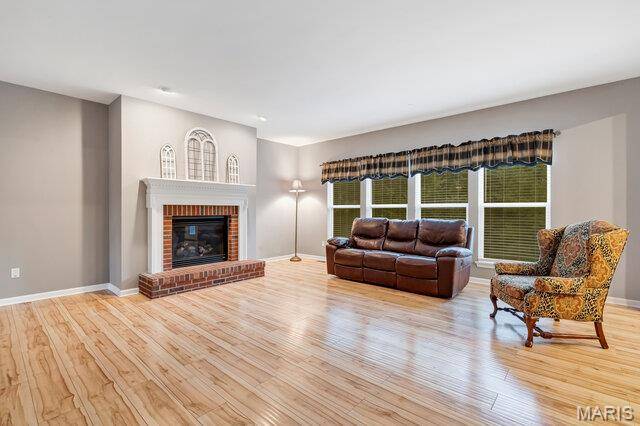 16 Golden Maples CT, Lake St Louis, MO 63367