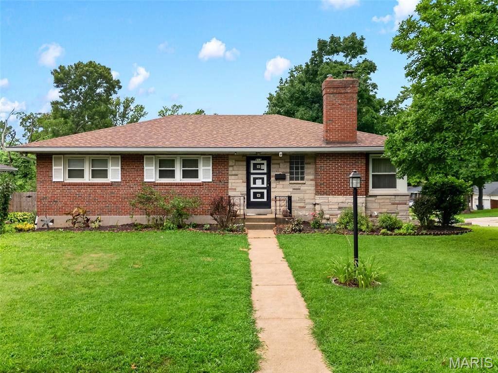 813 Hentschel PL, St Louis, MO 63135