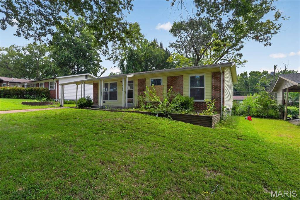 8428 Jacklin AVE, Hazelwood, MO 63042