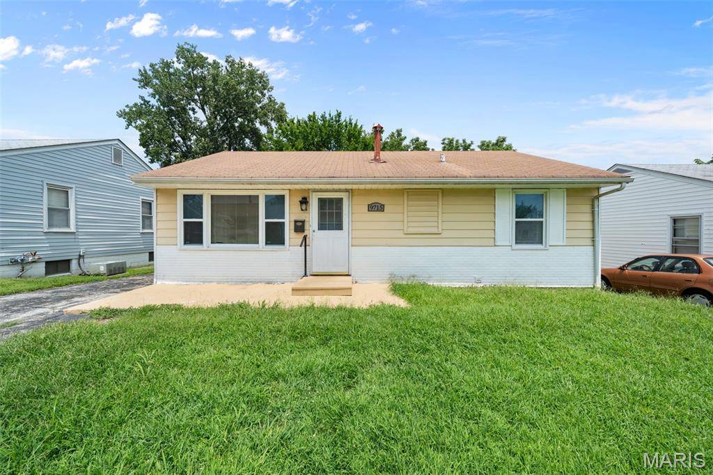 9715 Ridge AVE, St Louis, MO 63114
