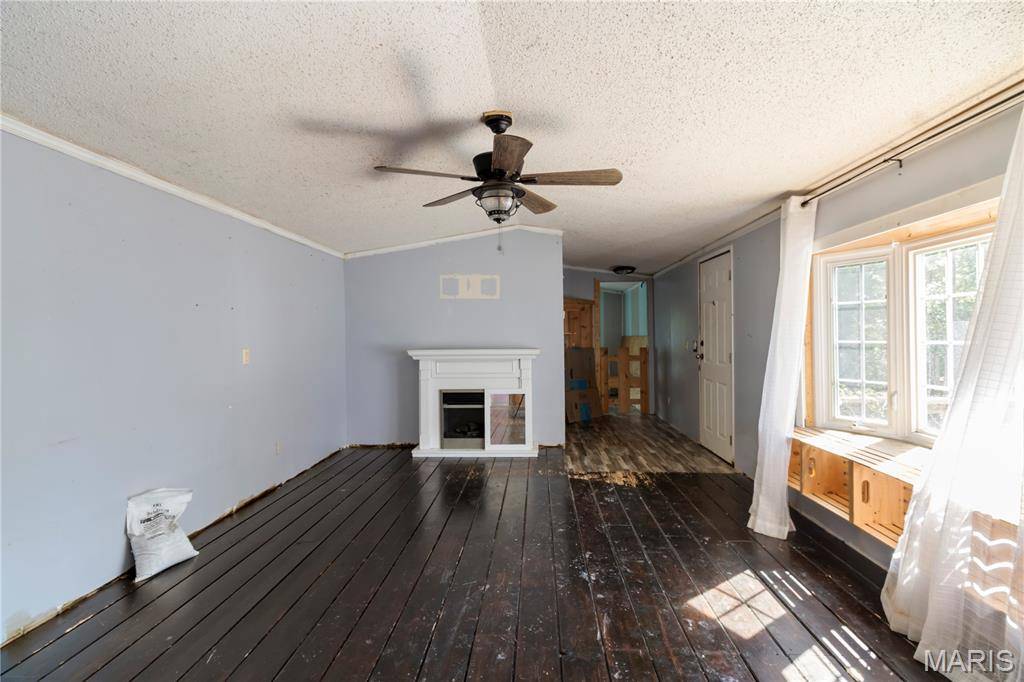 310 Linda DR, Lonedell, MO 63060