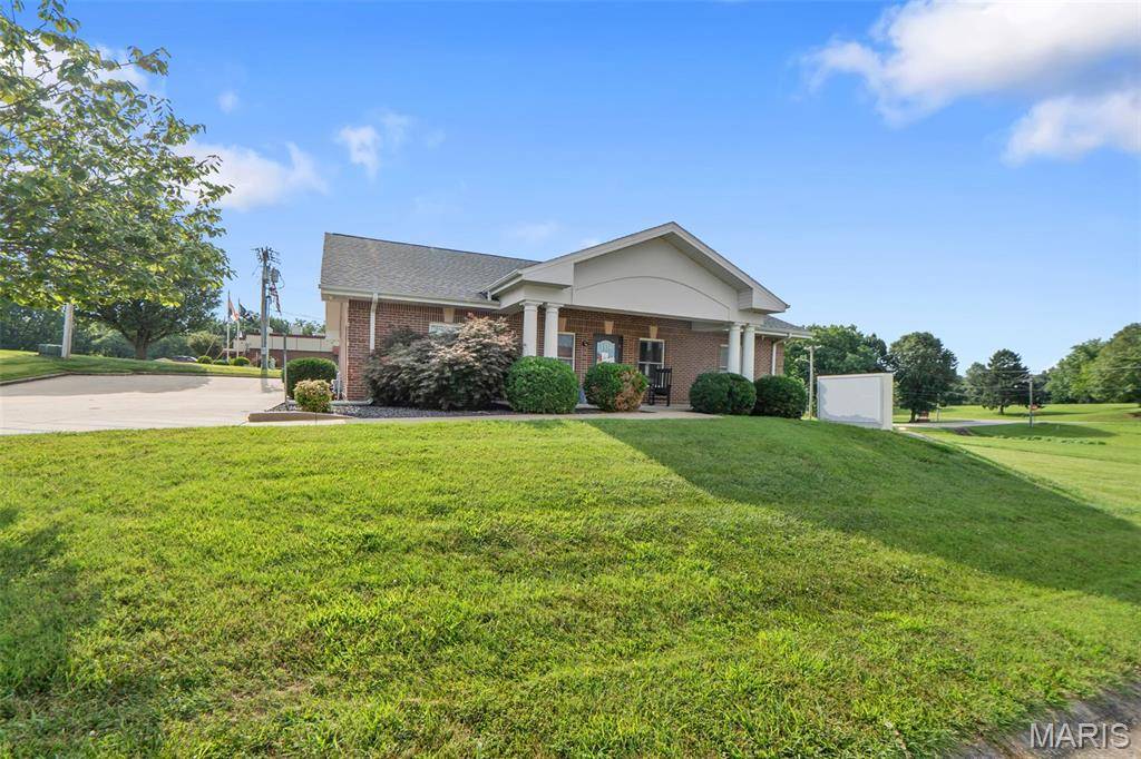 1300 & 1334 Indian Pkwy, Jackson, MO 63755