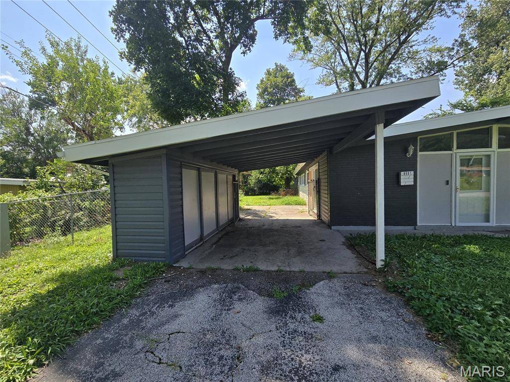 6551 January AVE, Berkeley, MO 63134