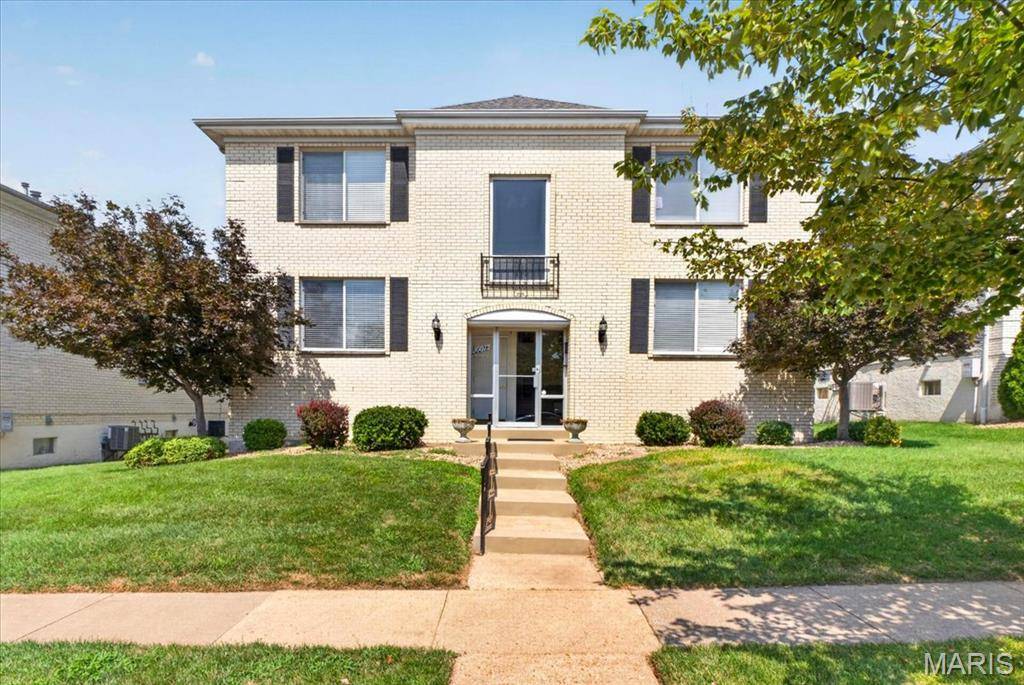 10017 Chardin WAY #3, St Louis, MO 63128