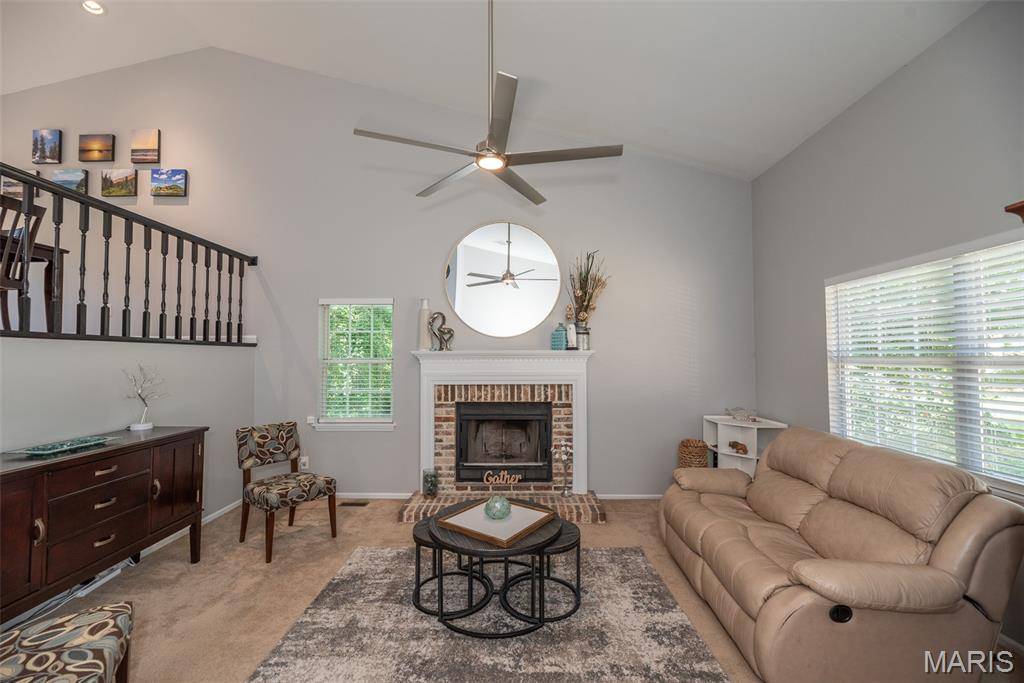 5929 Woodbrook DR, St Louis, MO 63129