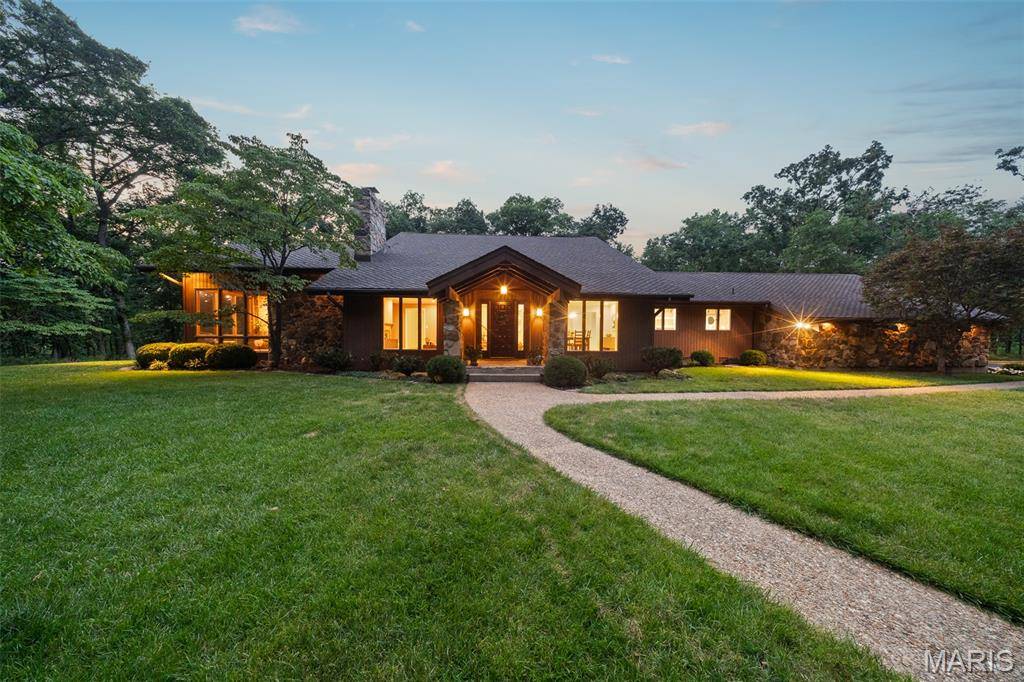 511 E Christy DR, Rolla, MO 65401