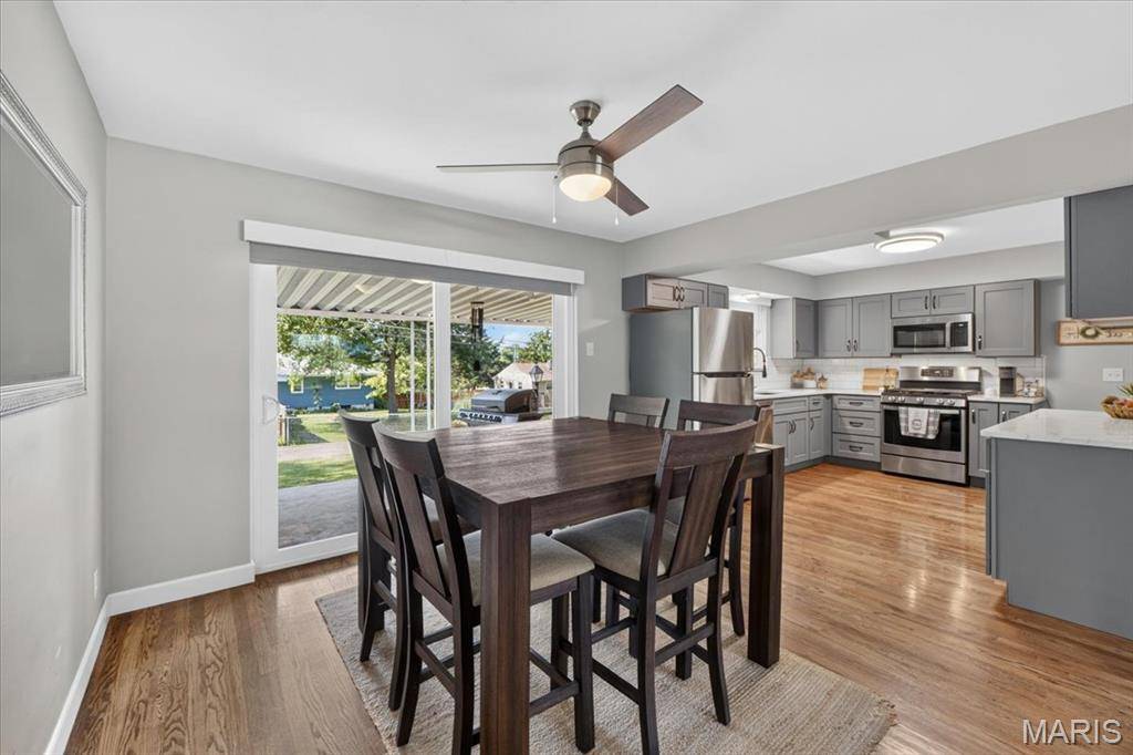 1309 Clearview DR, St Charles, MO 63303