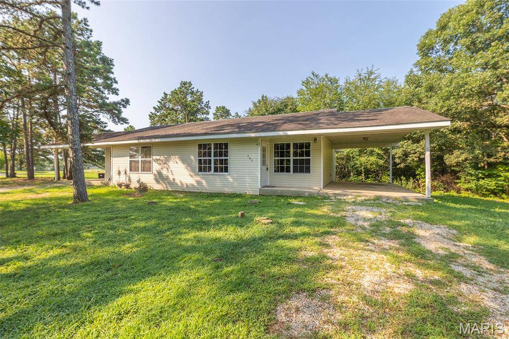 202 Mountain Ash LN, Poplar Bluff, MO 63901