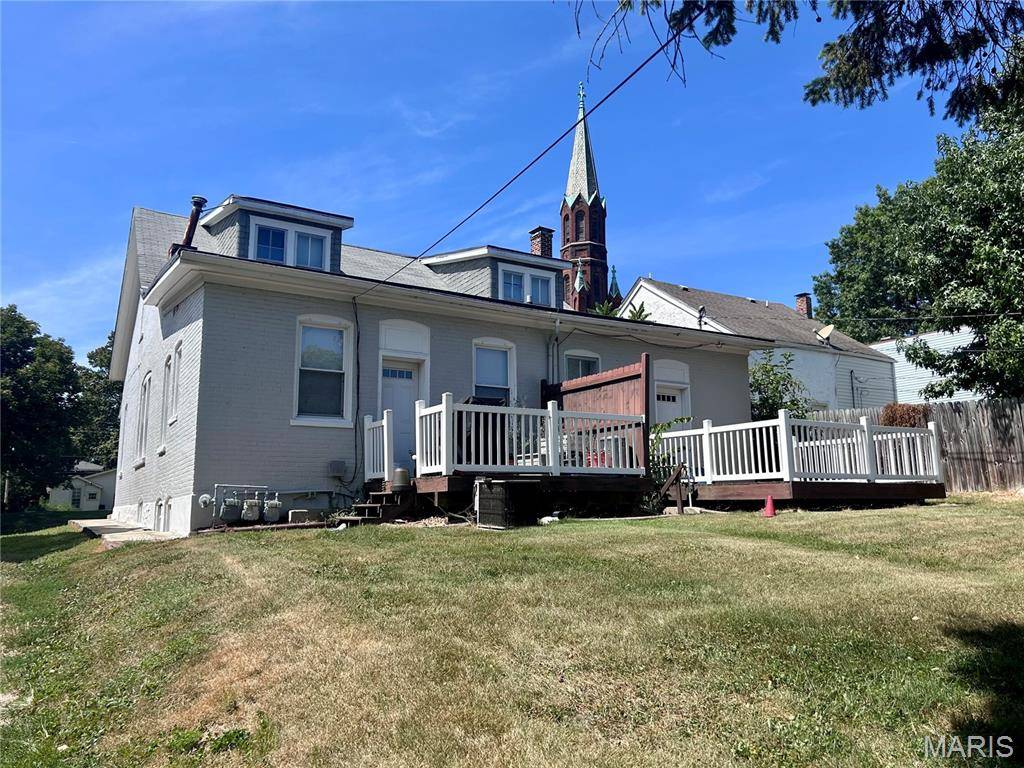 222 S Jackson ST, Belleville, IL 62220